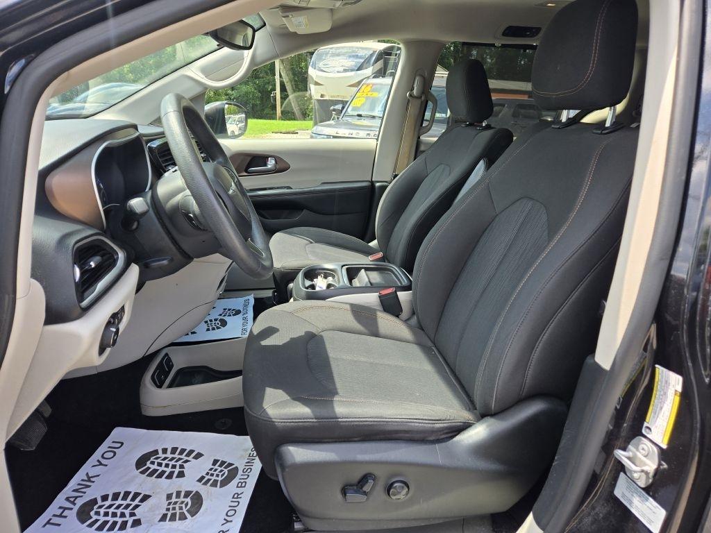 Chrysler Pacifica Touring-L 2017