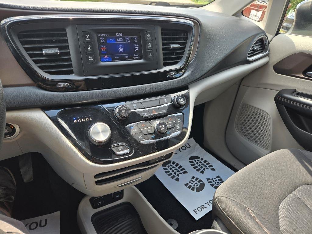 Chrysler Pacifica Touring-L 2017