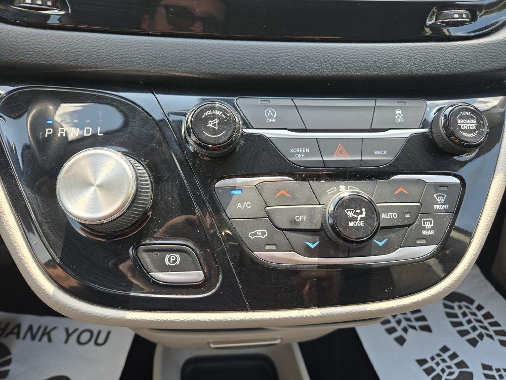 Chrysler Pacifica Touring-L 2017