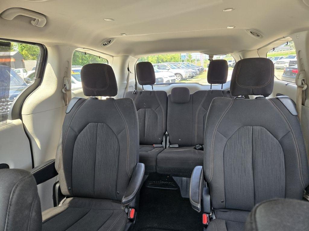 Chrysler Pacifica Touring-L 2017