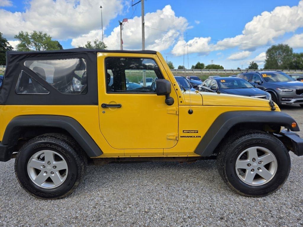 Jeep Wrangler Sport 4WD 2011