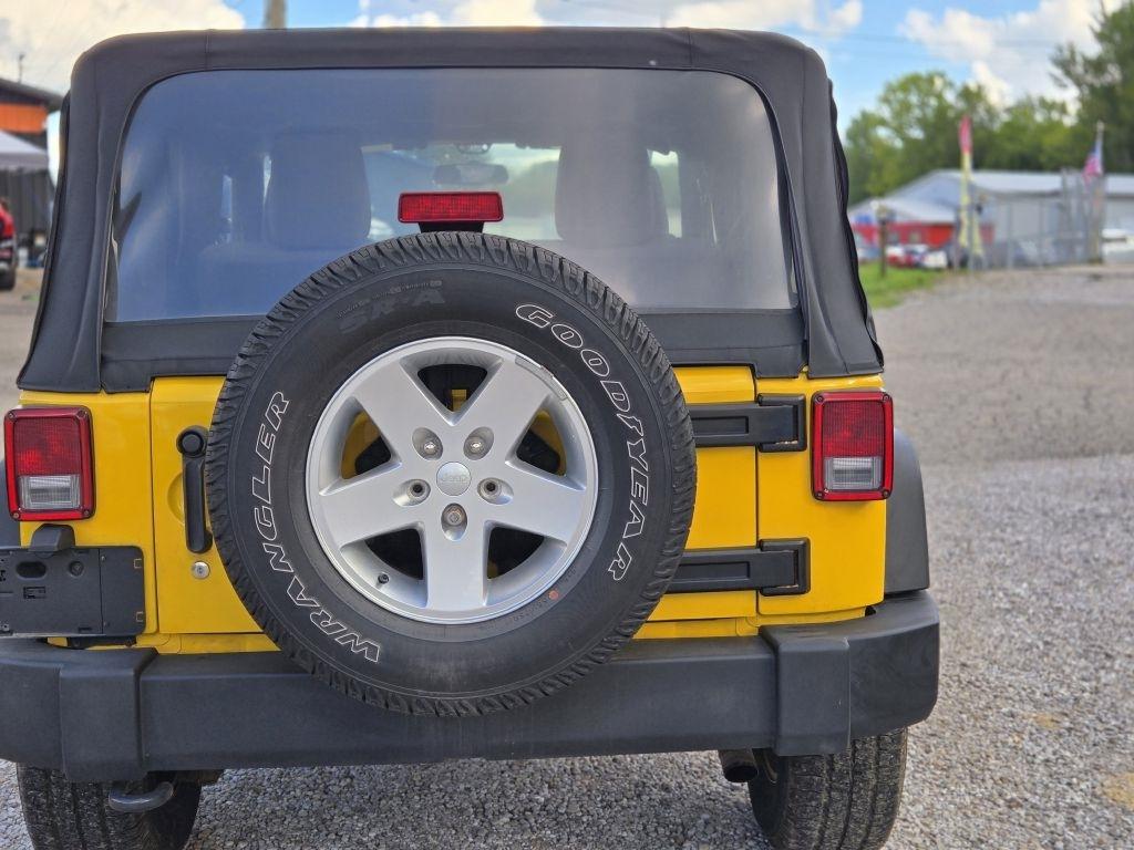 Jeep Wrangler Sport 4WD 2011
