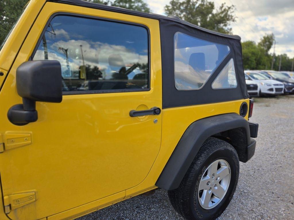 Jeep Wrangler Sport 4WD 2011
