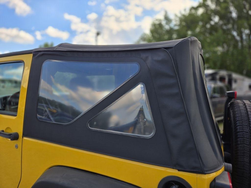 Jeep Wrangler Sport 4WD 2011