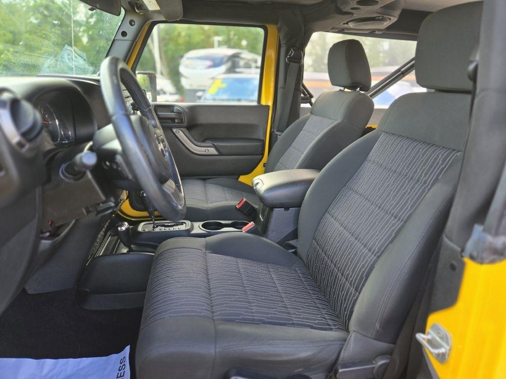 Jeep Wrangler Sport 4WD 2011