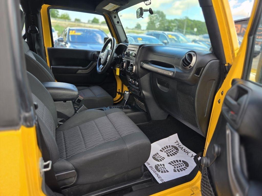 Jeep Wrangler Sport 4WD 2011