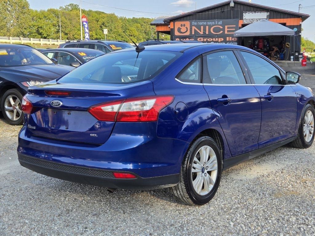 Ford Focus SEL Sedan 2012