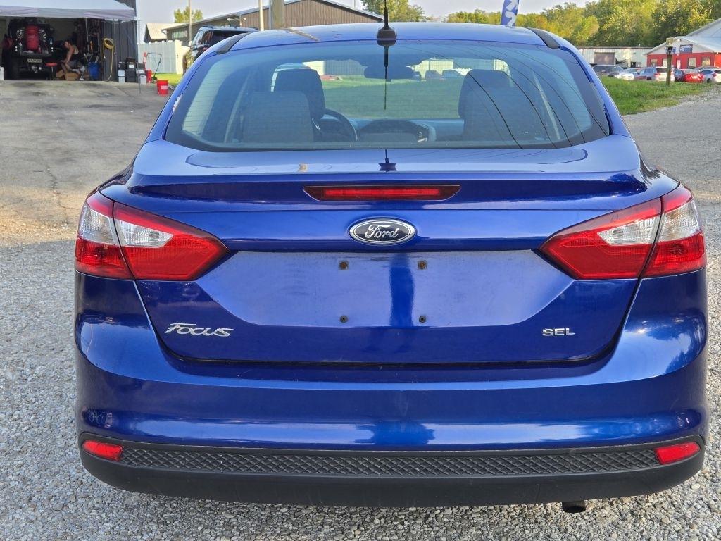 Ford Focus SEL Sedan 2012
