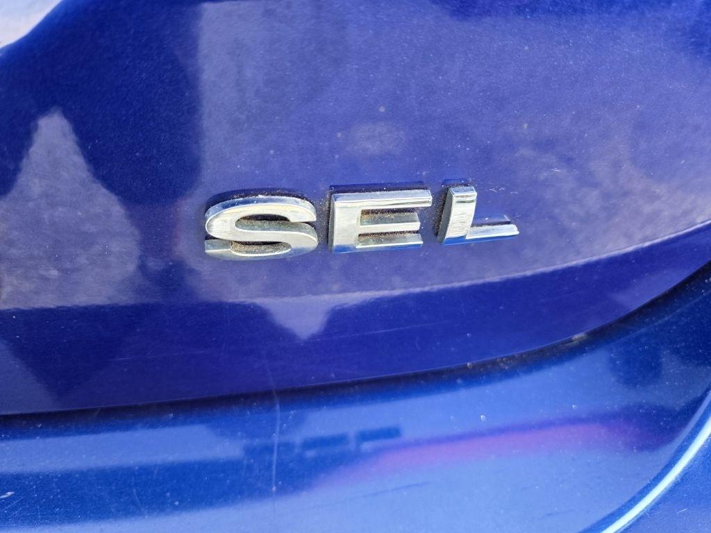 Ford Focus SEL Sedan 2012