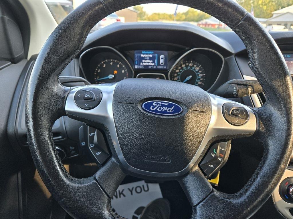 Ford Focus SEL Sedan 2012
