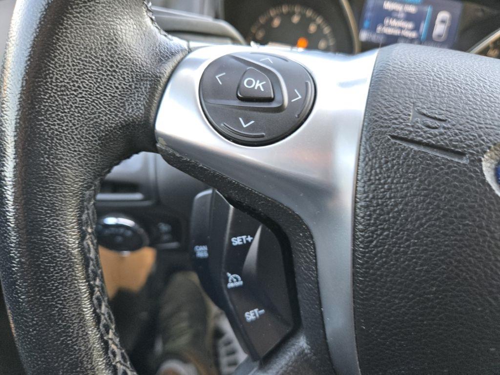 Ford Focus SEL Sedan 2012
