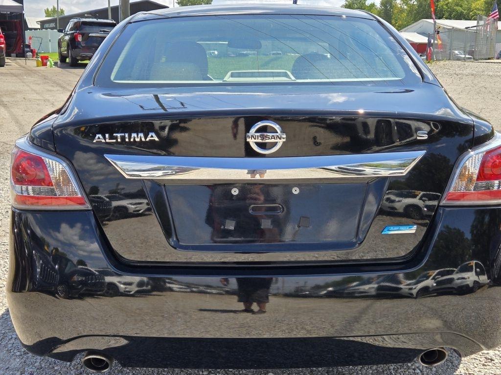 Nissan Altima 2.5 S 2014