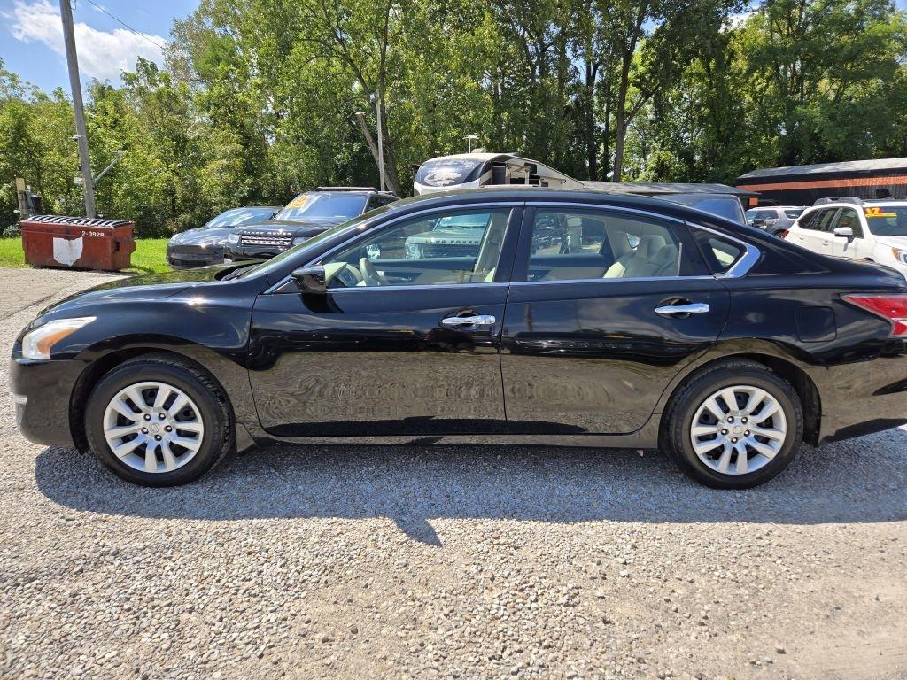 Nissan Altima 2.5 S 2014