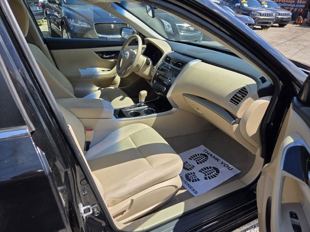 Nissan Altima 2.5 S 2014