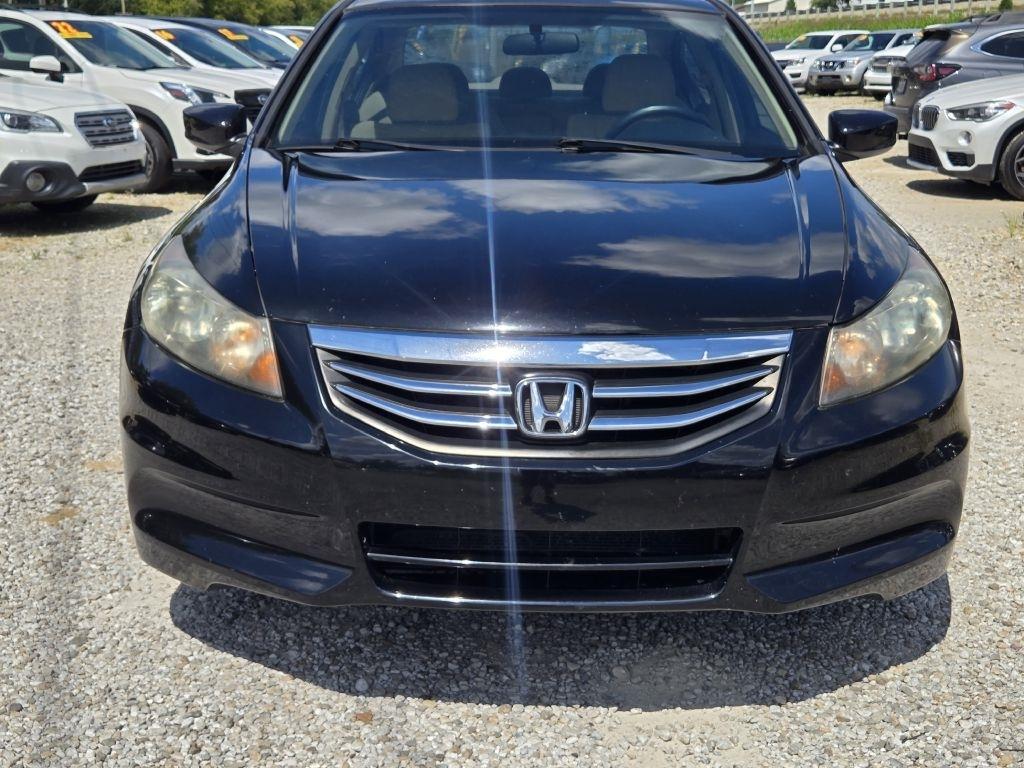 Honda Accord LX sedan AT 2011