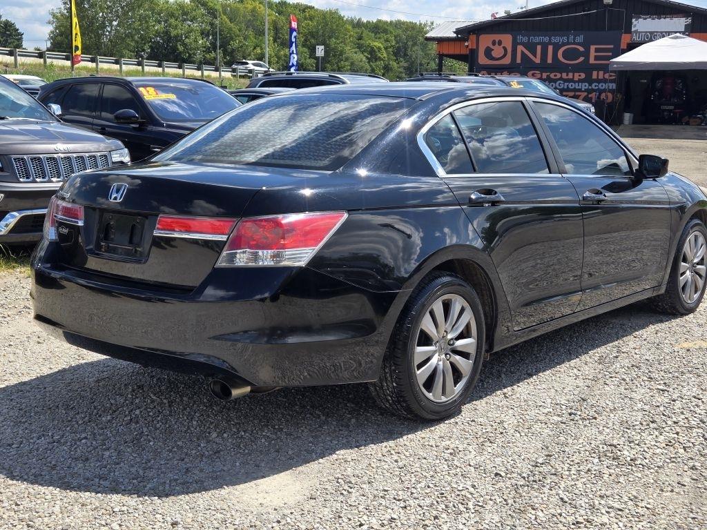 Honda Accord LX sedan AT 2011