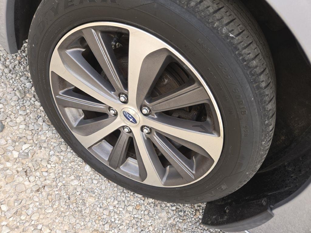 Subaru Legacy 2.5i Limited 2016