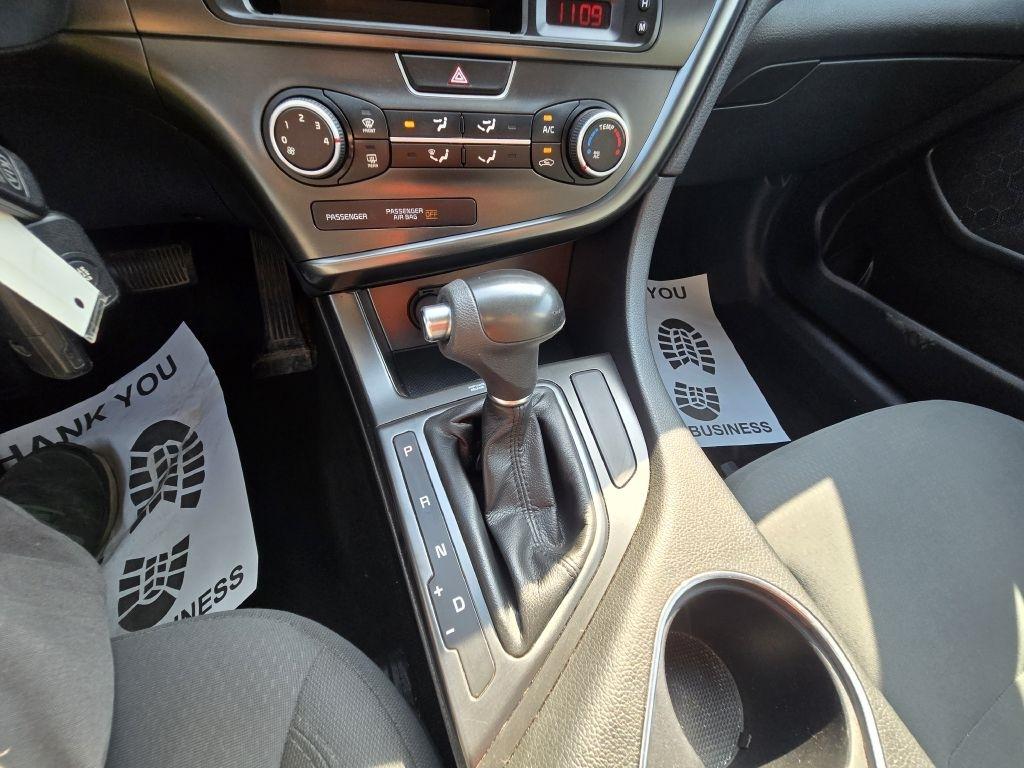 Kia Optima LX 2015