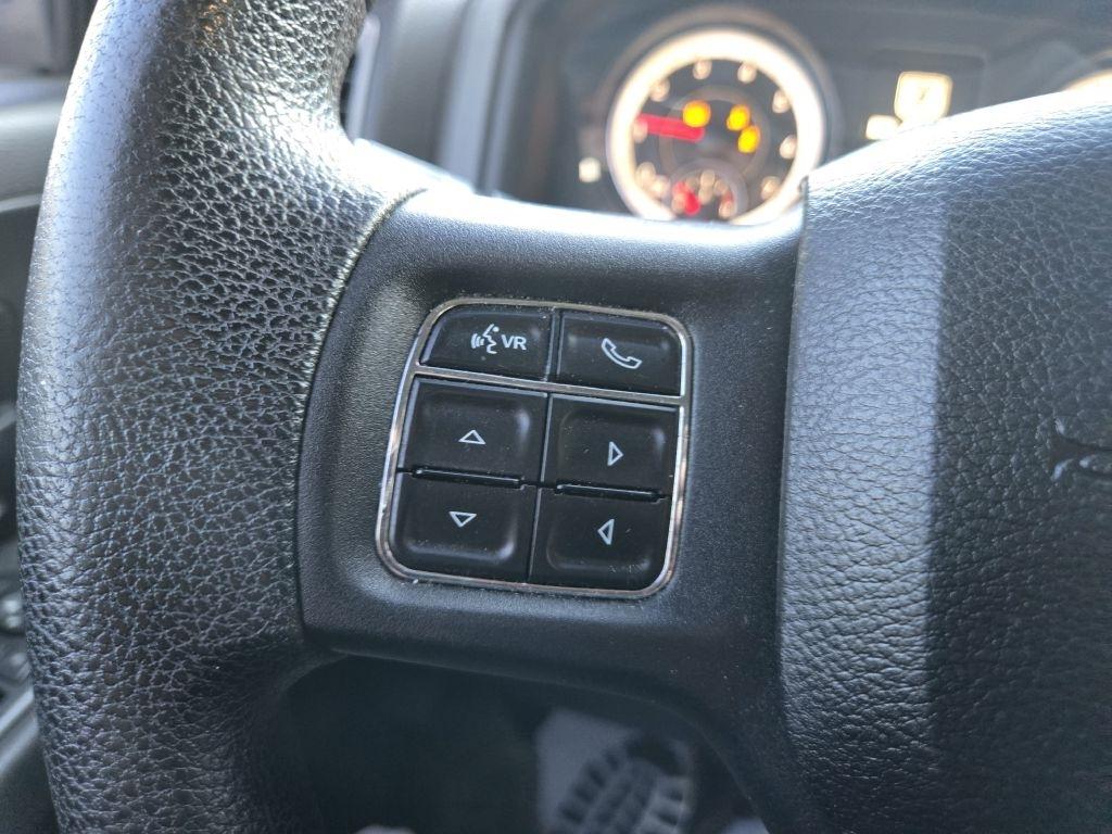 RAM 1500 Tradesman Quad Cab 4WD 2014