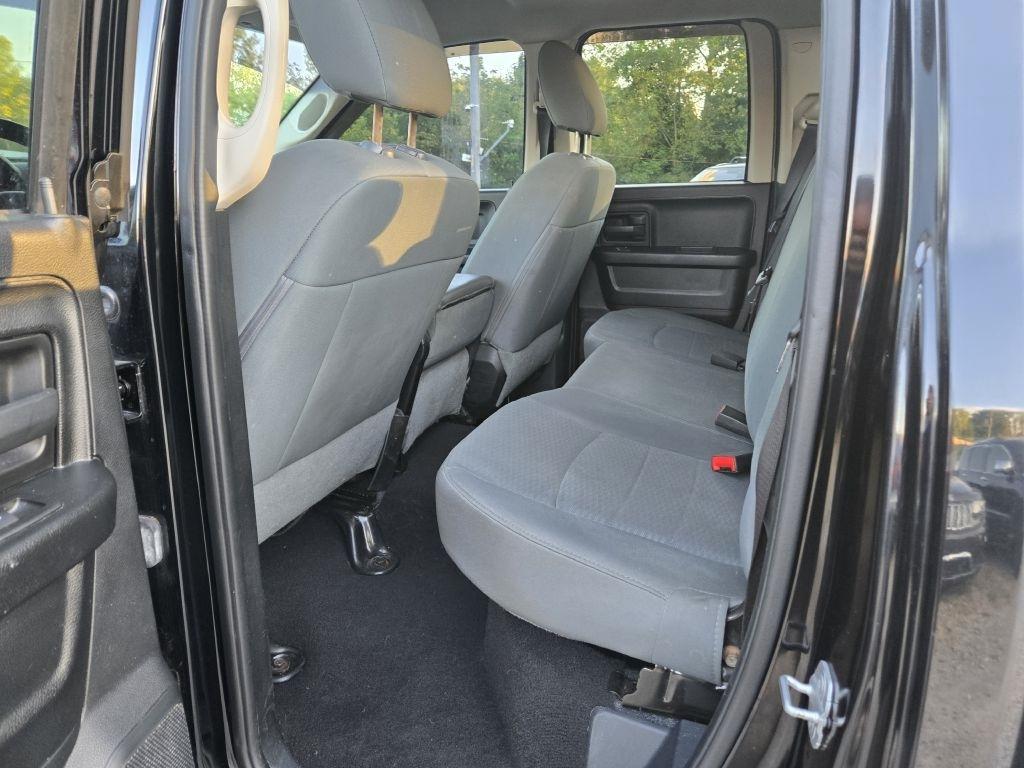 RAM 1500 Tradesman Quad Cab 4WD 2014