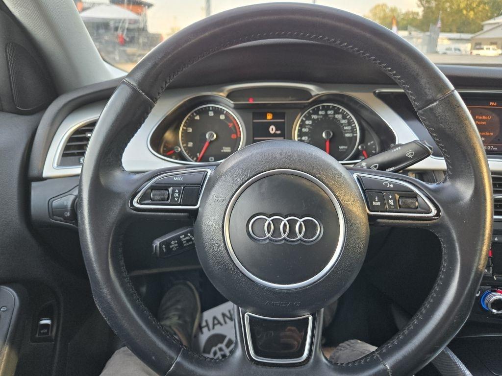 Audi A4 2.0T Premium quattro Sedan AWD 8A 2016