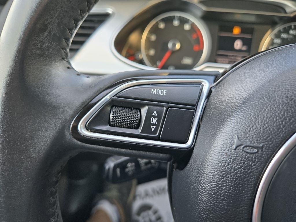 Audi A4 2.0T Premium quattro Sedan AWD 8A 2016