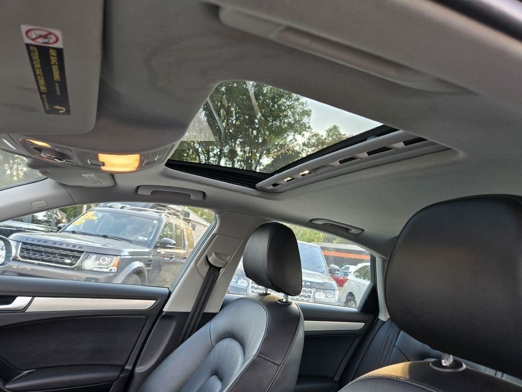 Audi A4 2.0T Premium quattro Sedan AWD 8A 2016