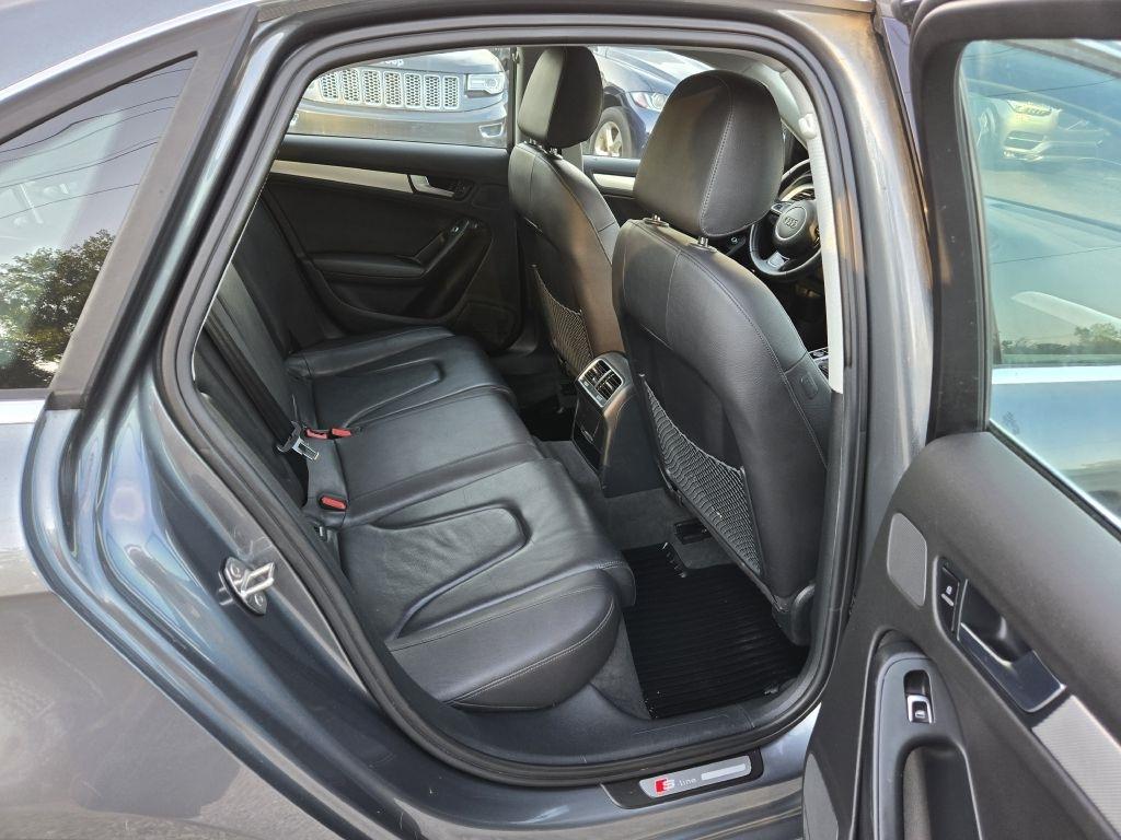 Audi A4 2.0T Premium quattro Sedan AWD 8A 2016