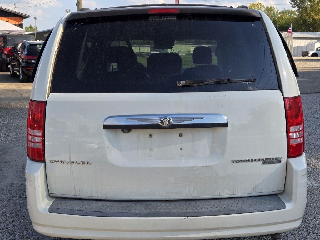 Chrysler Town & Country Touring 2009