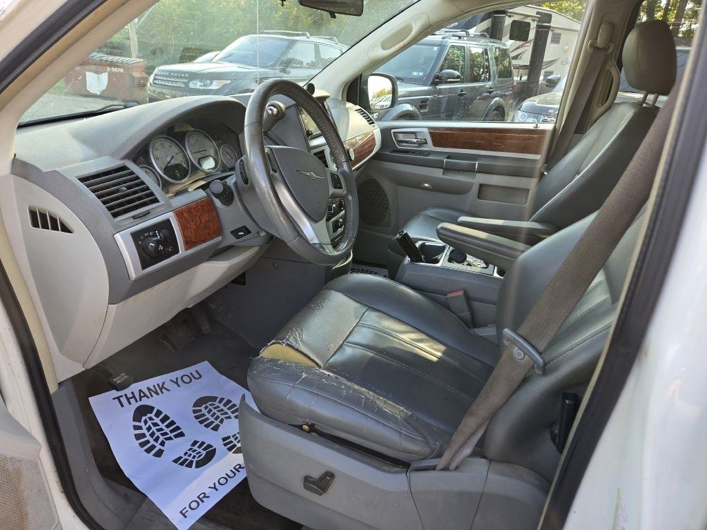 Chrysler Town & Country Touring 2009