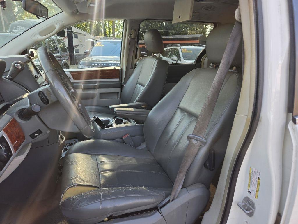 Chrysler Town & Country Touring 2009