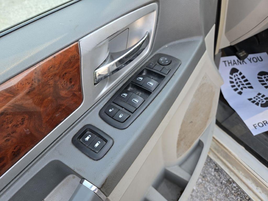 Chrysler Town & Country Touring 2009