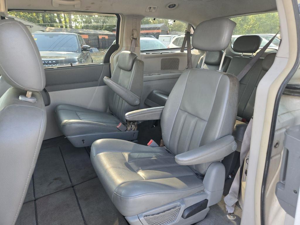 Chrysler Town & Country Touring 2009