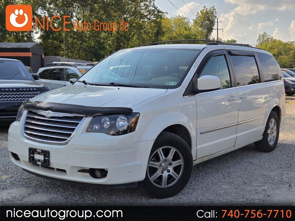 2009 Chrysler Town & Country Touring