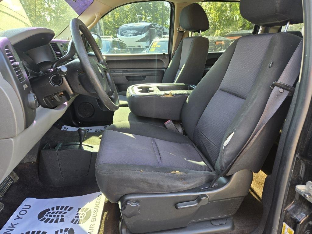 Chevrolet Silverado 1500 LS Crew Cab 4WD 2010