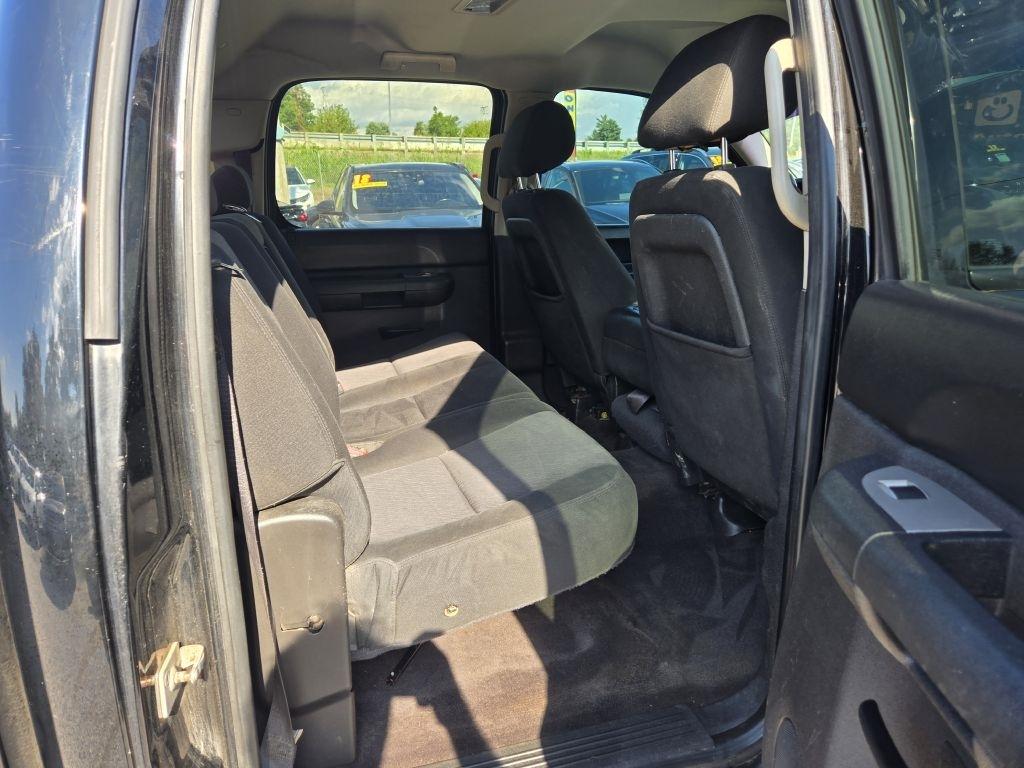 Chevrolet Silverado 1500 LS Crew Cab 4WD 2010
