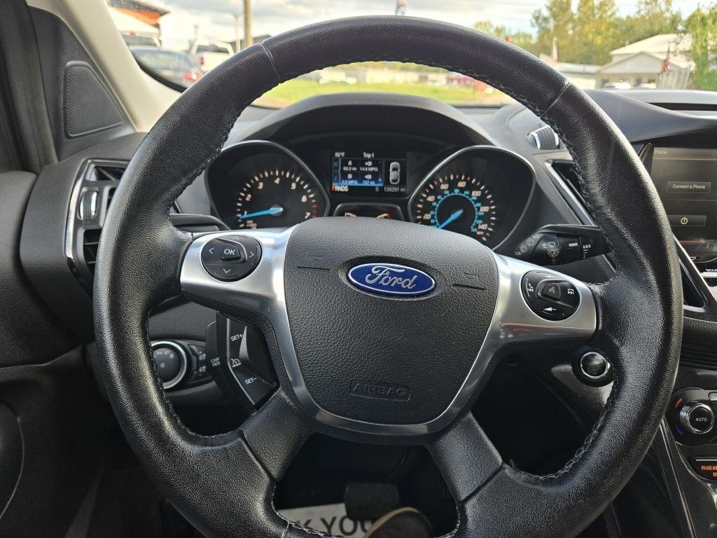 Ford Escape Titanium 4WD 2015