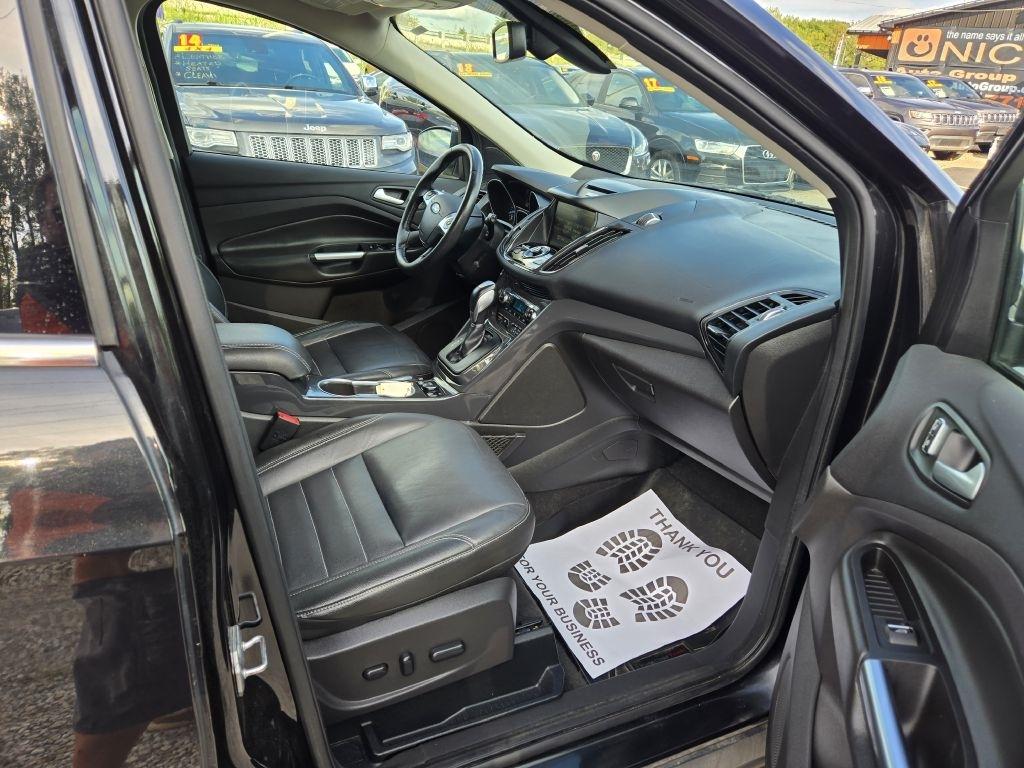 Ford Escape Titanium 4WD 2015