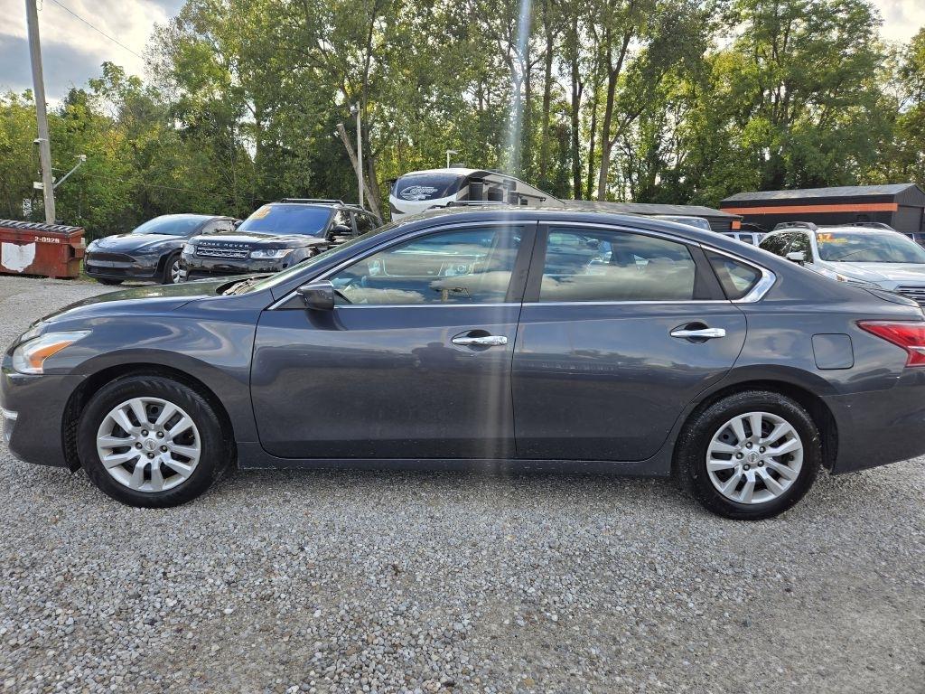 Nissan Altima 2.5 S 2013