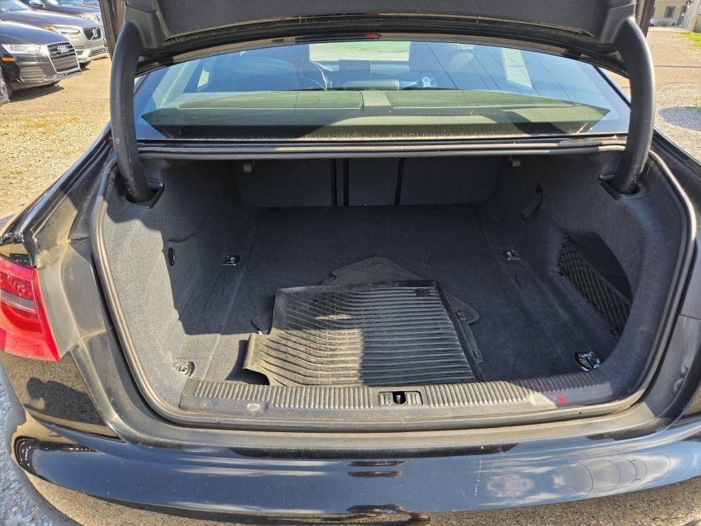 Audi A6 3.0T quattro Tiptronic 2012