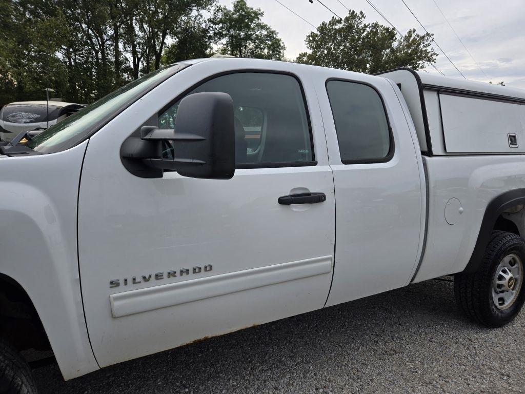 Chevrolet Silverado 2500HD Work Truck Ext. Cab 4WD 2013