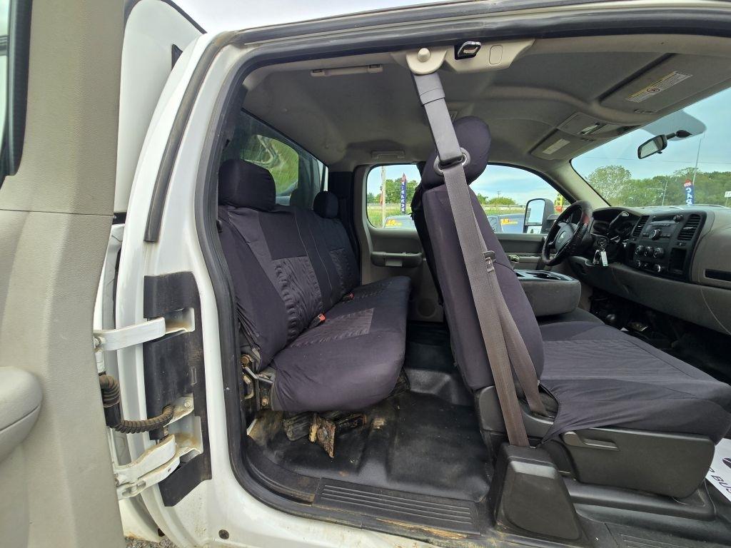 Chevrolet Silverado 2500HD Work Truck Ext. Cab 4WD 2013