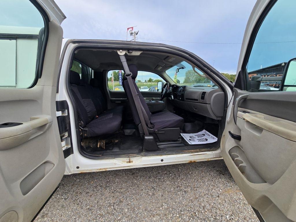 Chevrolet Silverado 2500HD Work Truck Ext. Cab 4WD 2013