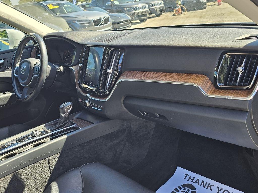 Volvo XC60 T6 Momentum AWD 2019