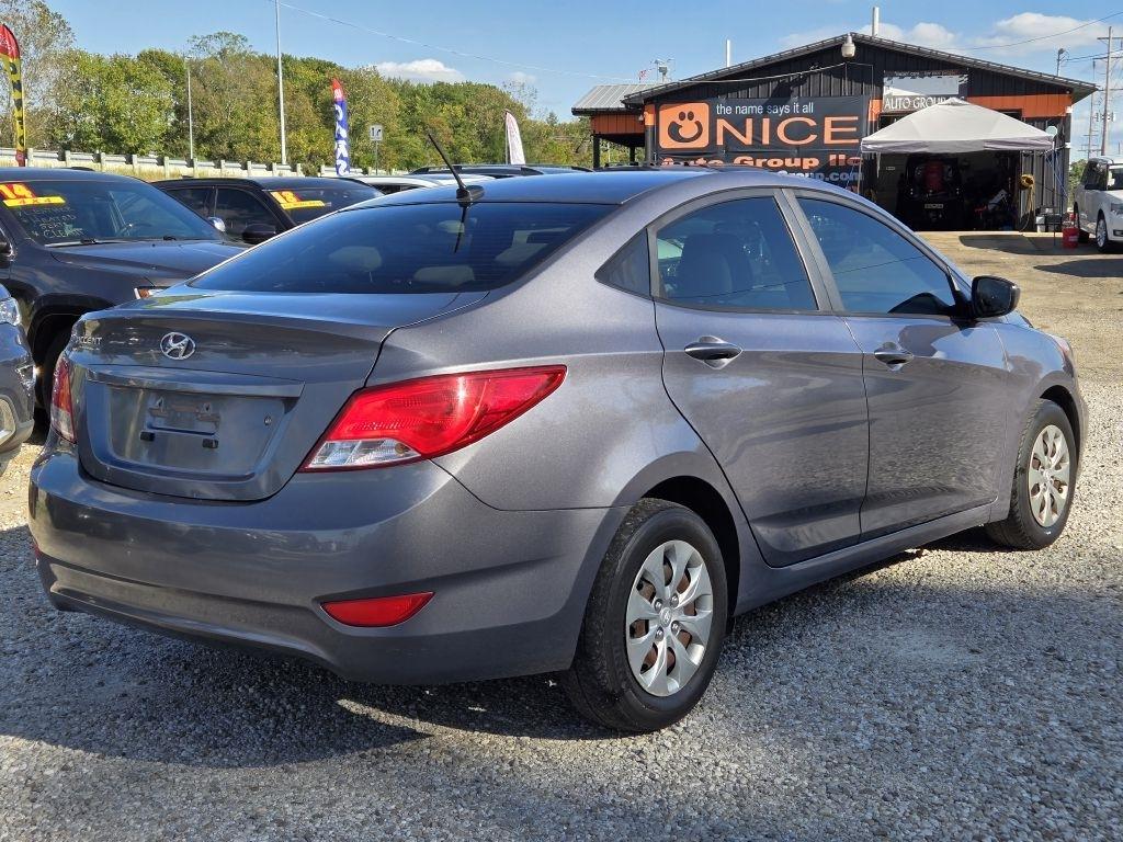 Hyundai Accent SE 4-Door 6A 2017