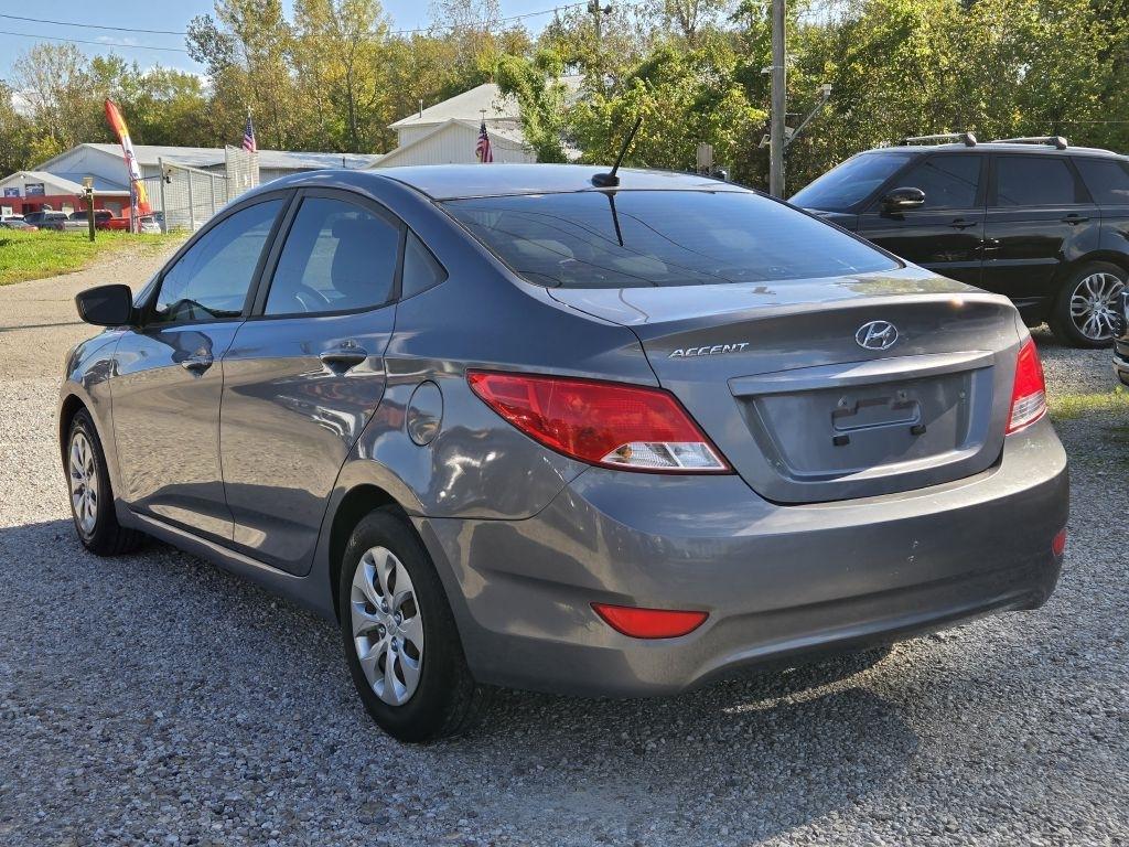 Hyundai Accent SE 4-Door 6A 2017