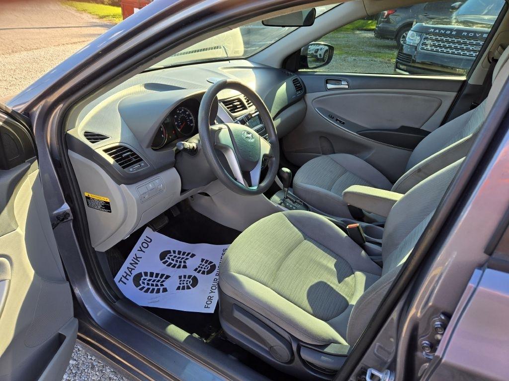 Hyundai Accent SE 4-Door 6A 2017