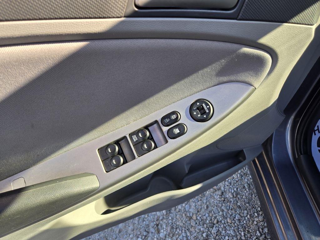 Hyundai Accent SE 4-Door 6A 2017