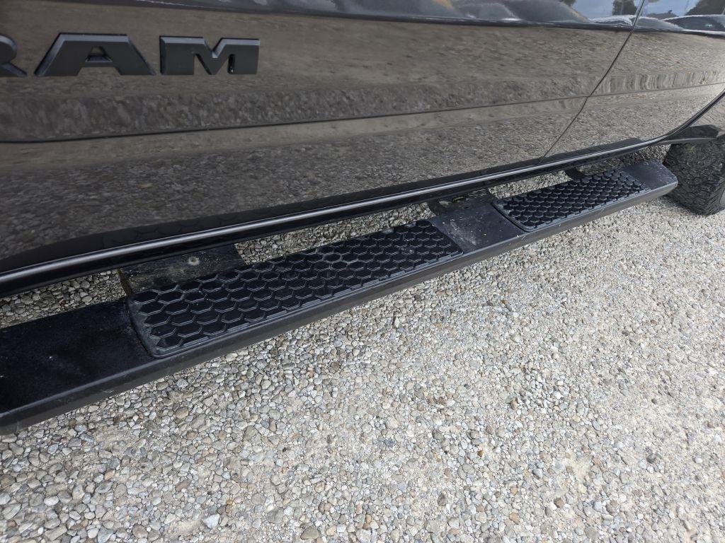 RAM 1500 Big Horn Quad Cab 4WD 2020