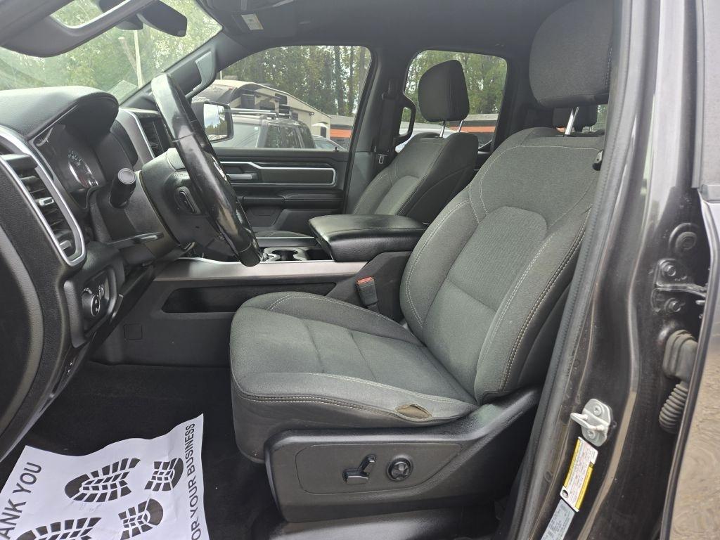 RAM 1500 Big Horn Quad Cab 4WD 2020